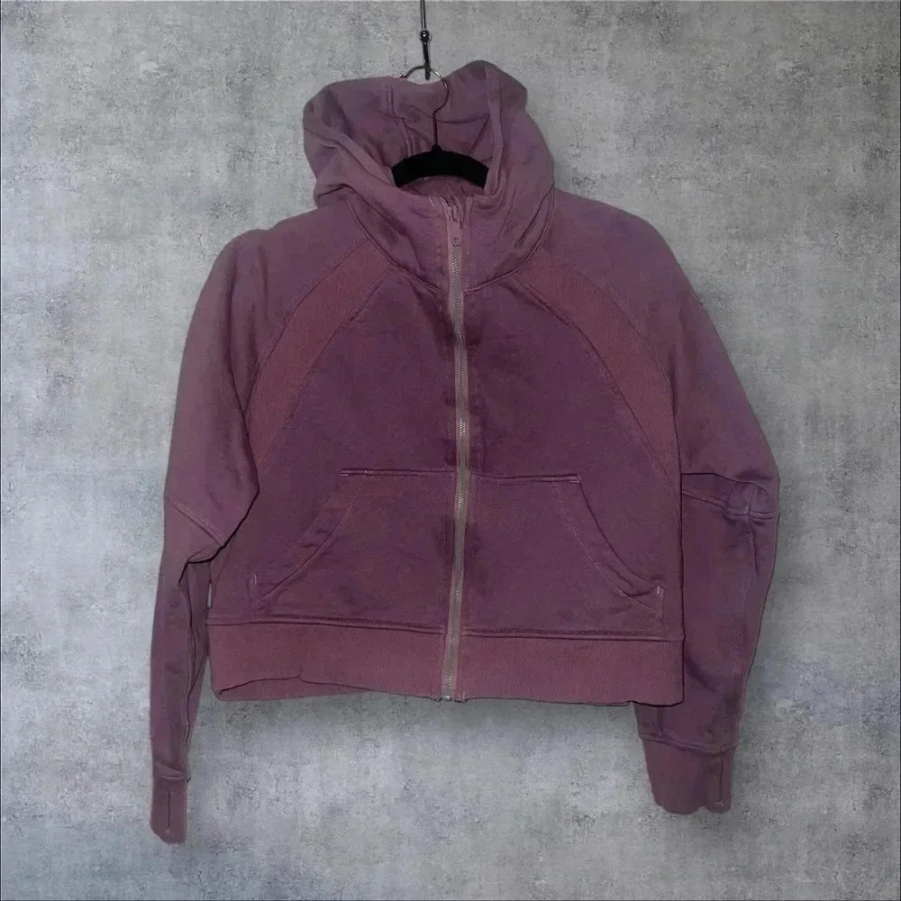 Cropped lululemon hoodie